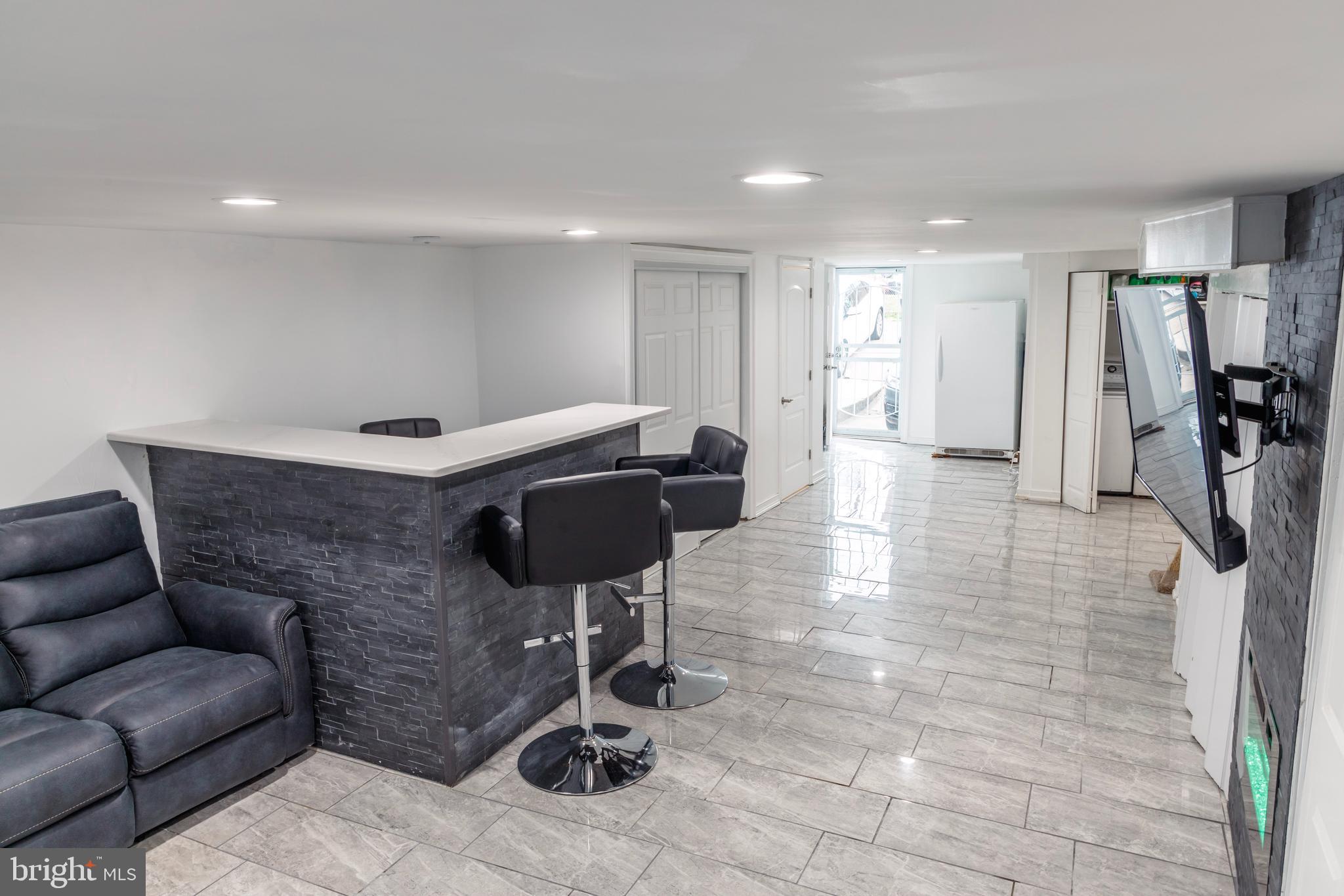 9103 Ryerson Road Philadelphia, PA 19114 - Photo 4 of 47