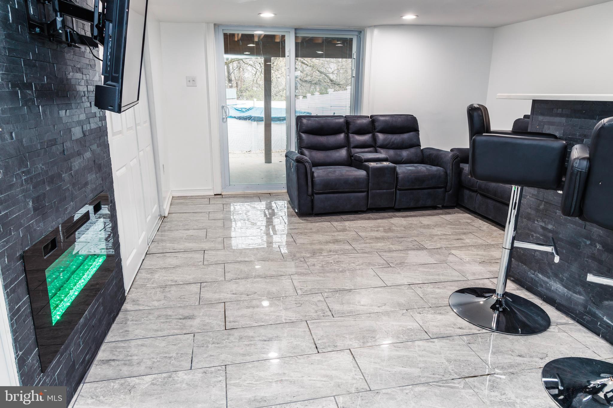 9103 Ryerson Road Philadelphia, PA 19114 - Photo 8 of 47