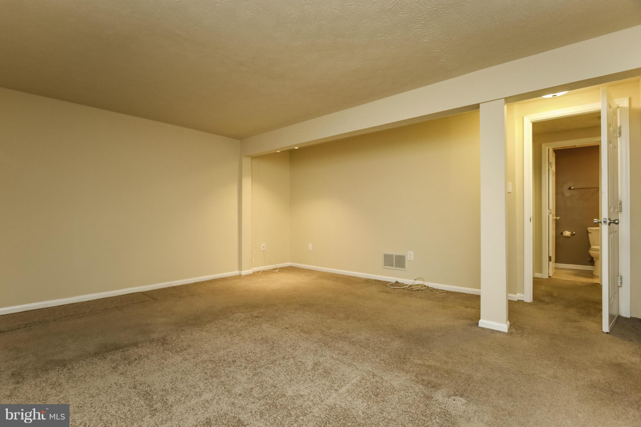 6358 Greenfield Road Elkridge, MD 21075 - Photo 21 of 28 Family Room