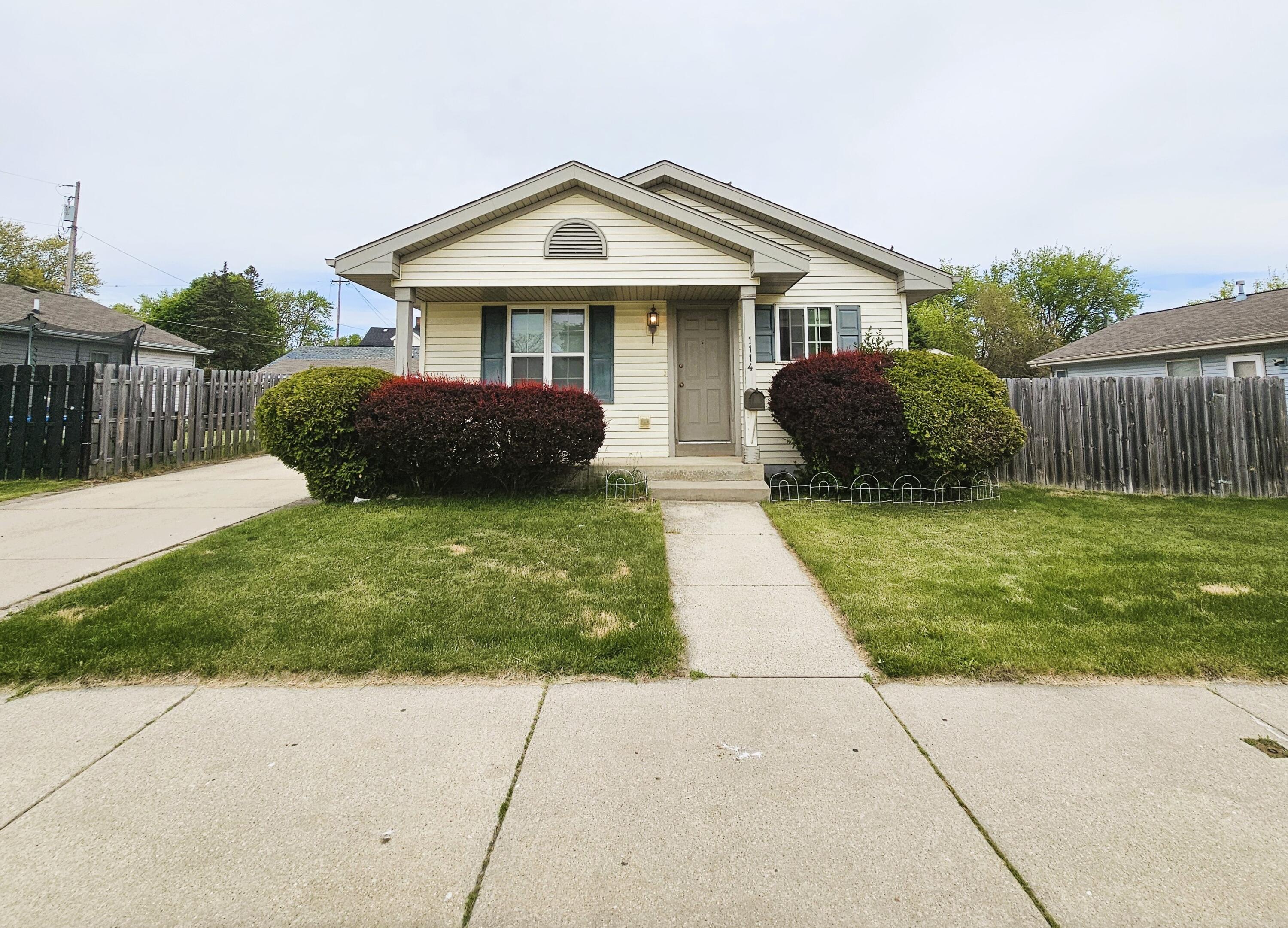 1114 West Street Racine, WI 53404 - Photo 1 of 1 Main