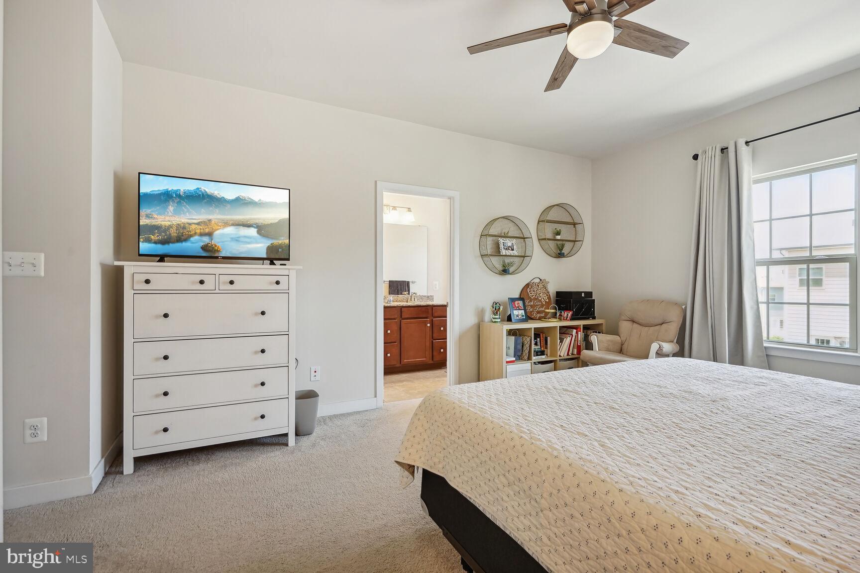 18110 Red Cedar Road Dumfries, VA 22026 - Photo 13 of 26 Gallery Image 13