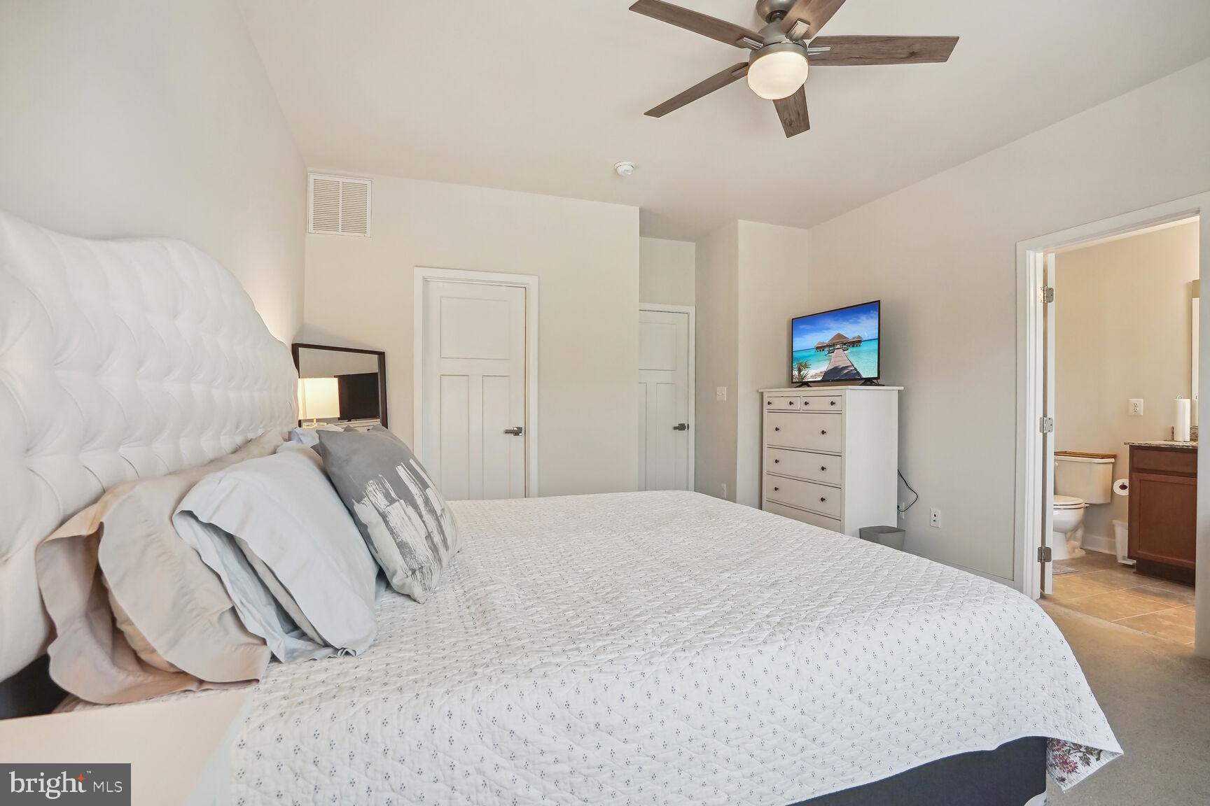 18110 Red Cedar Road Dumfries, VA 22026 - Photo 8 of 26 Gallery Image 8