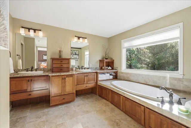 $1,245,000 | 741 Mount Curve Chase, Hudson, WI 54016