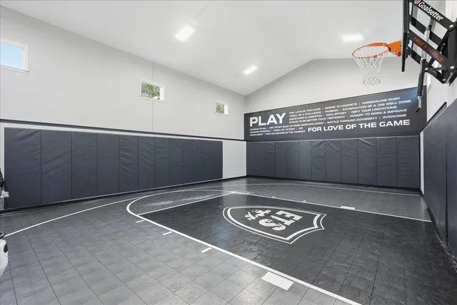 $1,245,000 | 741 Mount Curve Chase, Hudson, WI 54016