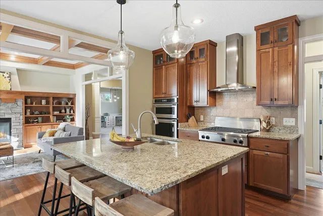 $1,245,000 | 741 Mount Curve Chase, Hudson, WI 54016