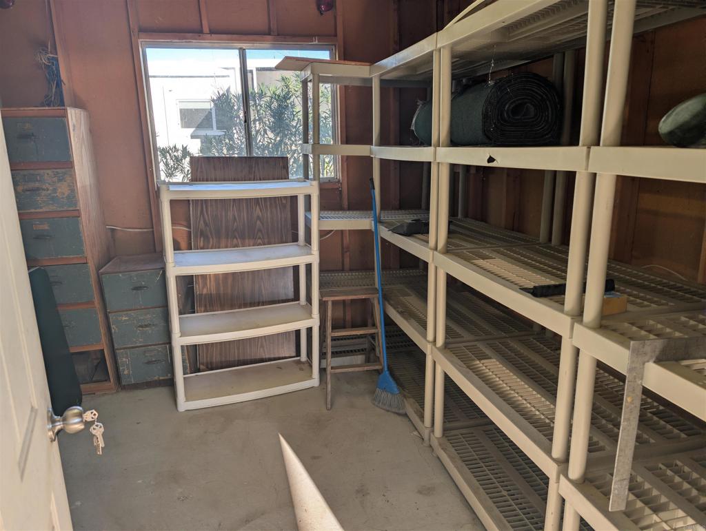 1010 Palm Canyon Drive, Unit 32 Borrego Springs, CA 92004 - Photo 12 of 13 a view of walk in closet with empty racks