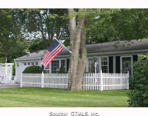 4 Deerfield Road Old Saybrook, CT 06475 - Photo 1 of 1 Gallery Image 1