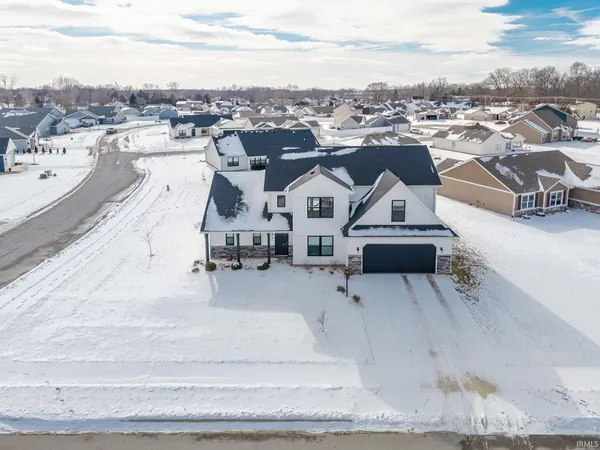 $390,000 | 3880 Kings Pass, Warsaw, IN 46582
