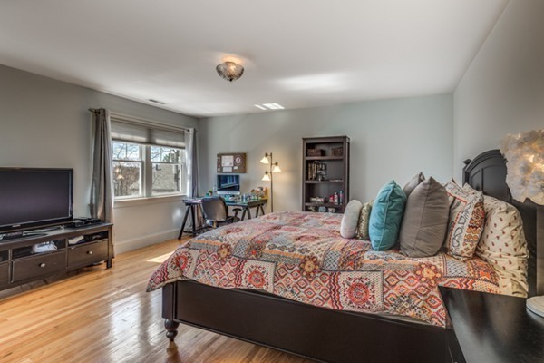 186 Cedar Street Lexington, MA 02421 - Photo 12 of 22