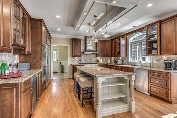 186 Cedar Street Lexington, MA 02421 - Photo 5 of 22