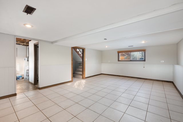 2394 Elm Road West Chicago, IL 60185 - Photo 17 of 28 a view of an empty room and window