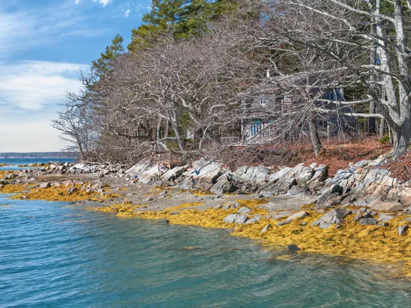$995,000 | 71 Merganser Way, Freeport, ME 04032