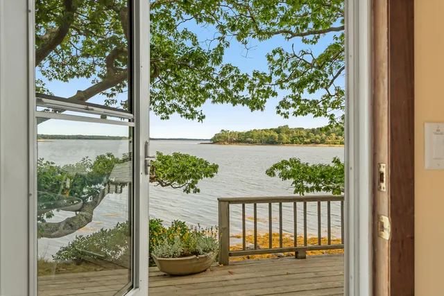 $1,075,000 | 71 Merganser Way, Freeport, ME 04032