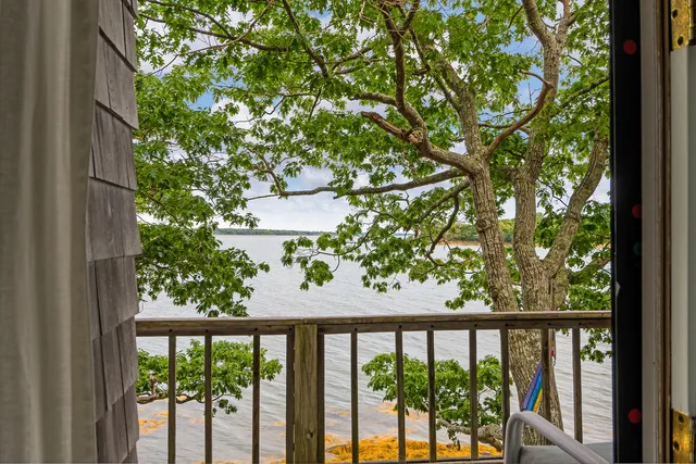 $1,075,000 | 71 Merganser Way, Freeport, ME 04032