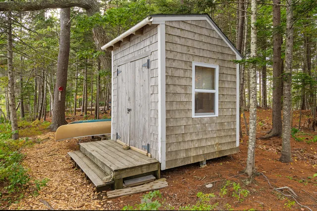 $1,075,000 | 71 Merganser Way, Freeport, ME 04032