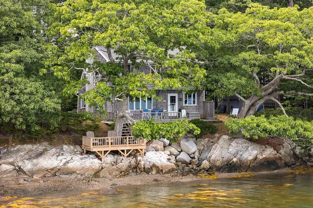 $1,075,000 | 71 Merganser Way, Freeport, ME 04032