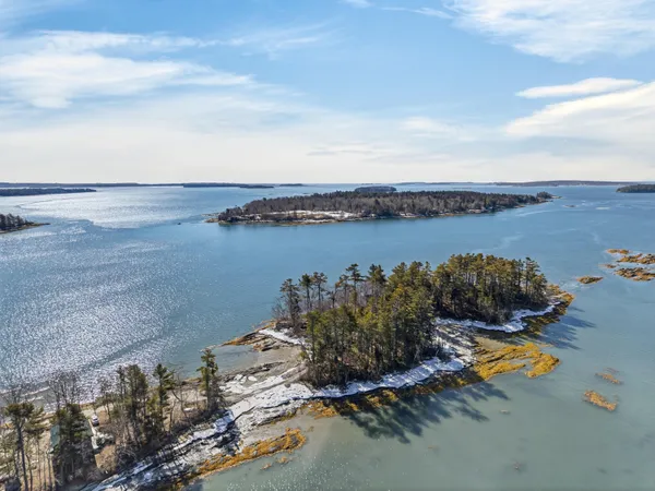 $995,000 | 71 Merganser Way, Freeport, ME 04032