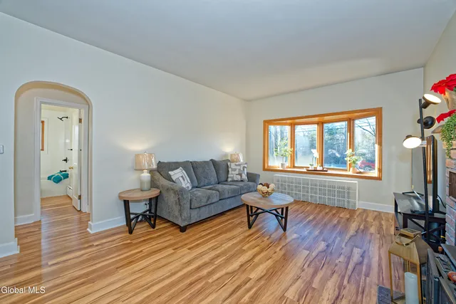 $367,900 | 523 Highway 146, Guilderland, NY 12009