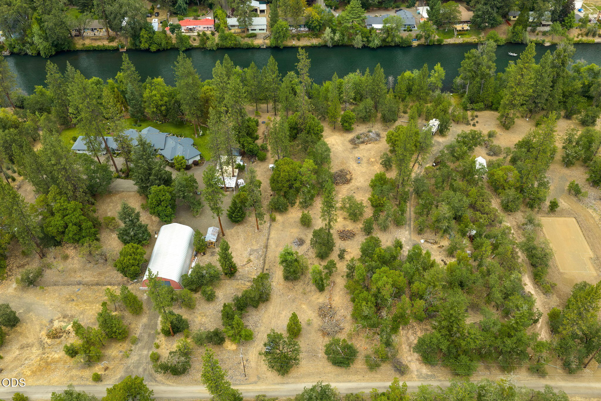 2697 Old Ferry Road Shady Cove, OR 97539 - Photo 4 of 20