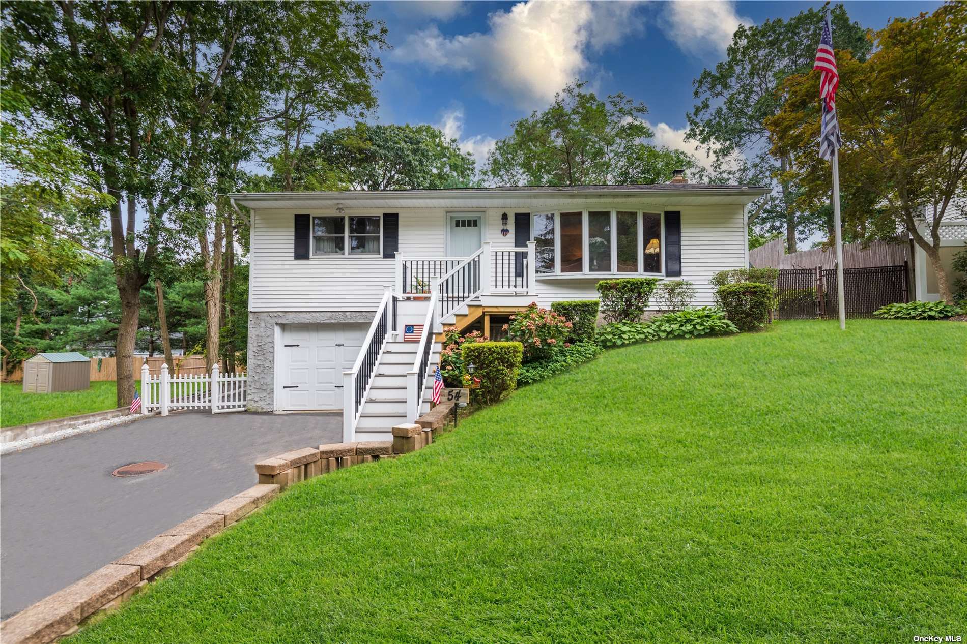 54 Plandome Road Sound Beach, NY 11789 - Photo 1 of 1 Gallery Image 1