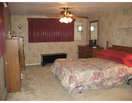 1713 Roosevelt Road Sewickley, PA 15143 - Photo 7 of 10 Master Bedroom.