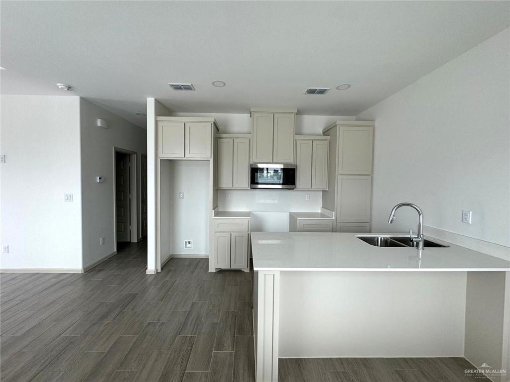 7702 North 58th Street, Unit 2 Mission, TX 78573 - Photo 3 of 11