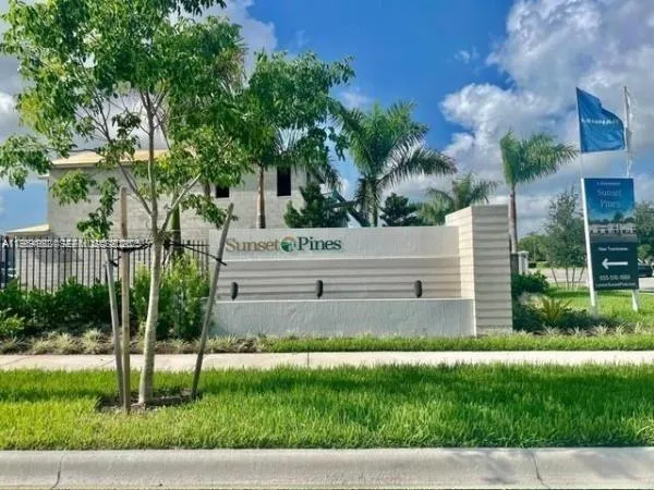 $3,550 | 15927 Southwest 2nd Place, Pembroke Pines, FL 33027