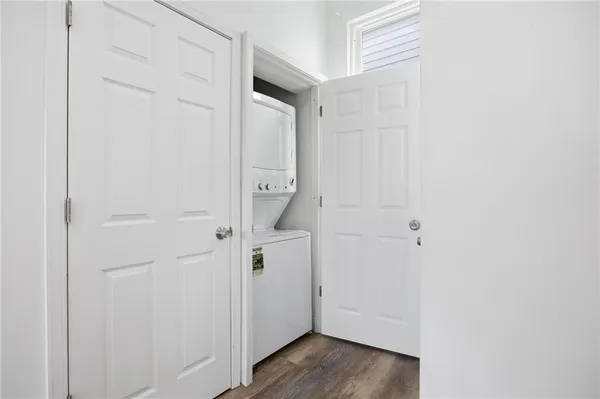 $2,100 | 720 Mary Street, McKees Rocks, PA 15136