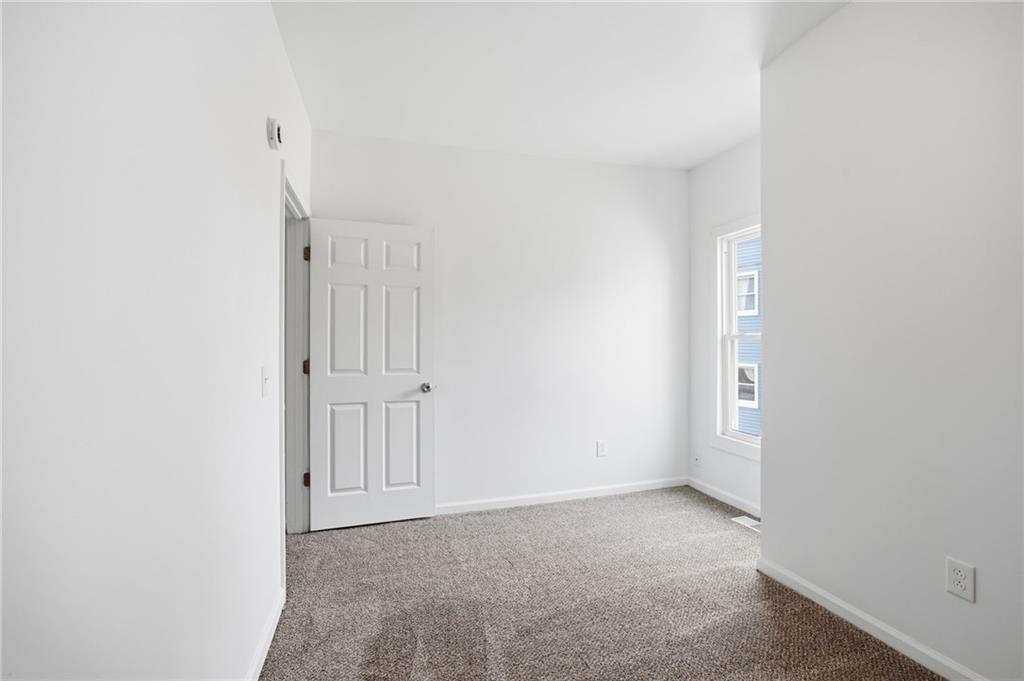 720 Mary Street McKees Rocks, PA 15136 - Photo 4 of 11