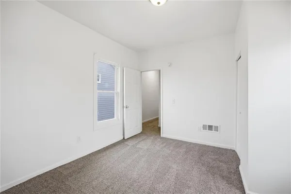 $2,100 | 720 Mary Street, McKees Rocks, PA 15136