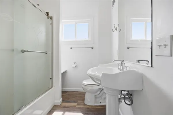 $2,100 | 720 Mary Street, McKees Rocks, PA 15136