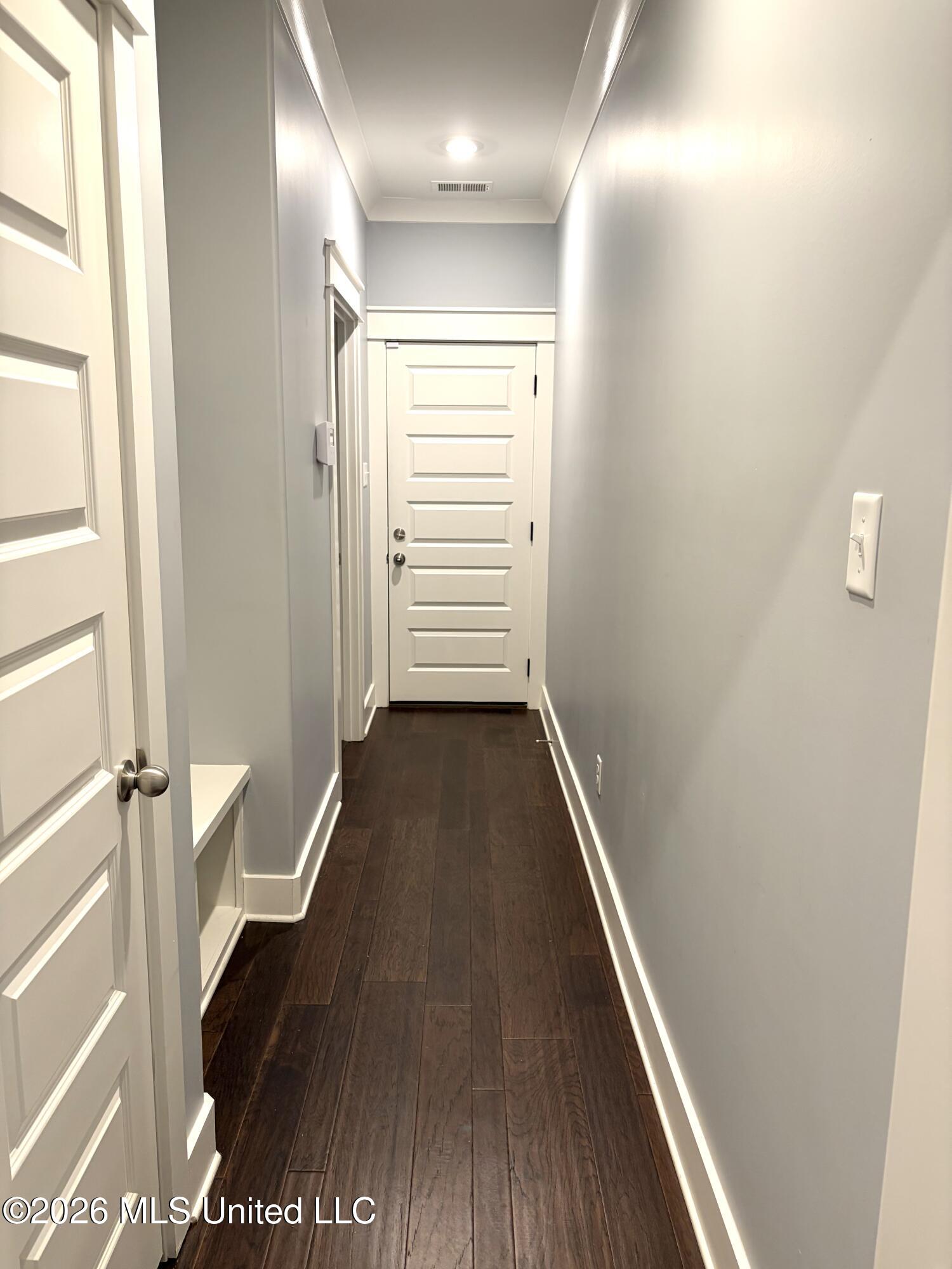 1657 Carlee Drive Hernando, MS 38632 - Photo 11 of 31 Drop Zone hallway to laundry and garage