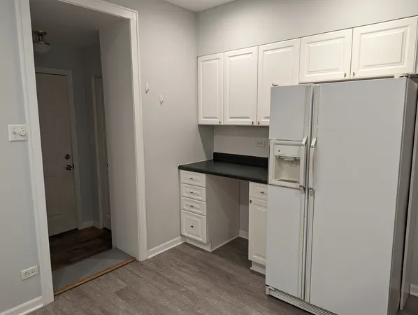 $1,995 | 5650 North Spaulding Avenue, Unit 2, Chicago, IL 60659