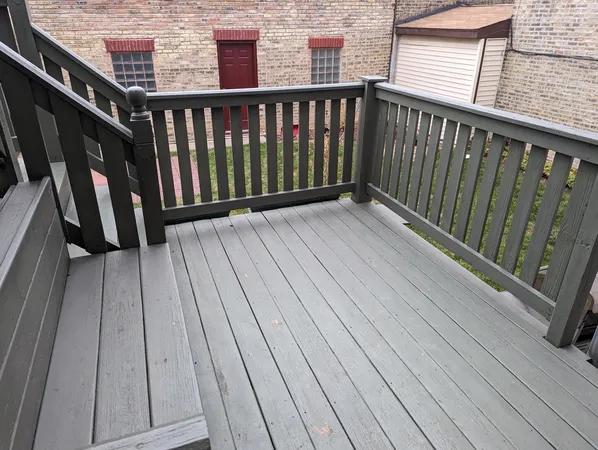 $1,995 | 5650 North Spaulding Avenue, Unit 2, Chicago, IL 60659