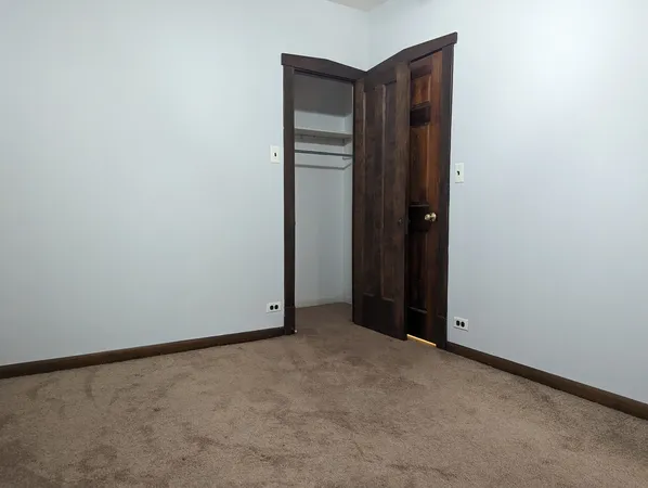 $1,995 | 5650 North Spaulding Avenue, Unit 2, Chicago, IL 60659