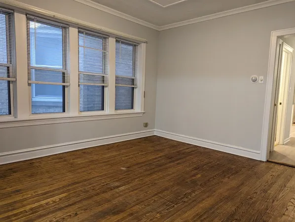 $1,995 | 5650 North Spaulding Avenue, Unit 2, Chicago, IL 60659