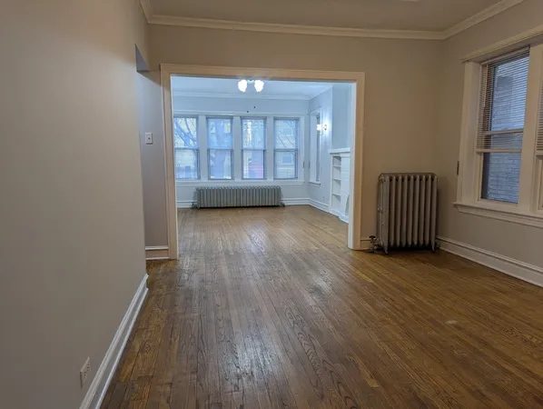 $1,995 | 5650 North Spaulding Avenue, Unit 2, Chicago, IL 60659