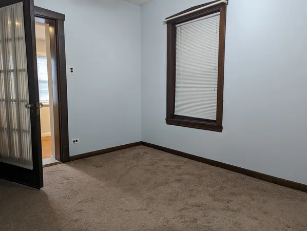 $1,995 | 5650 North Spaulding Avenue, Unit 2, Chicago, IL 60659