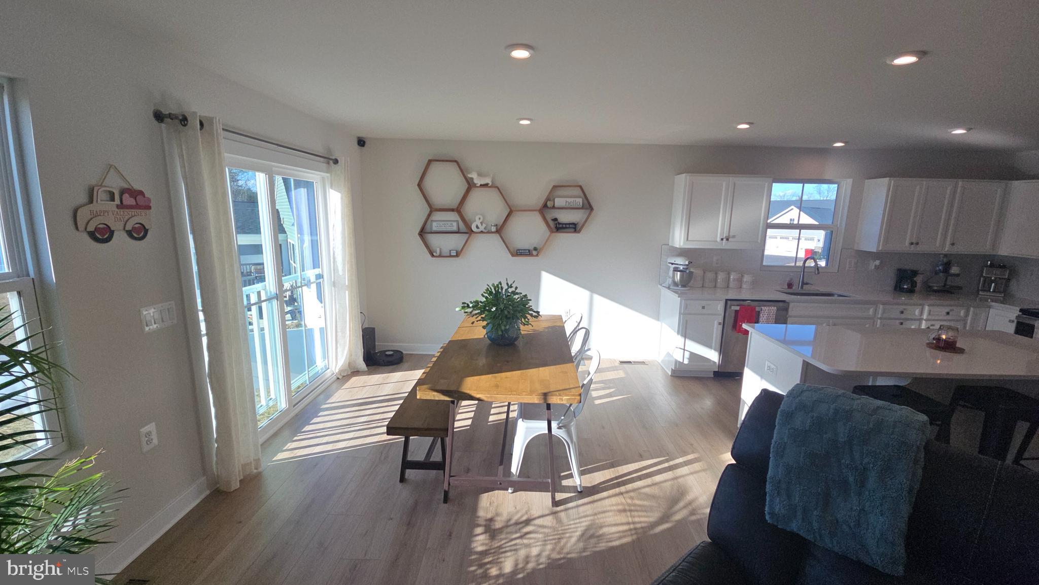 263 Hydro Road Inwood, WV 25428 - Photo 20 of 47 Dining room