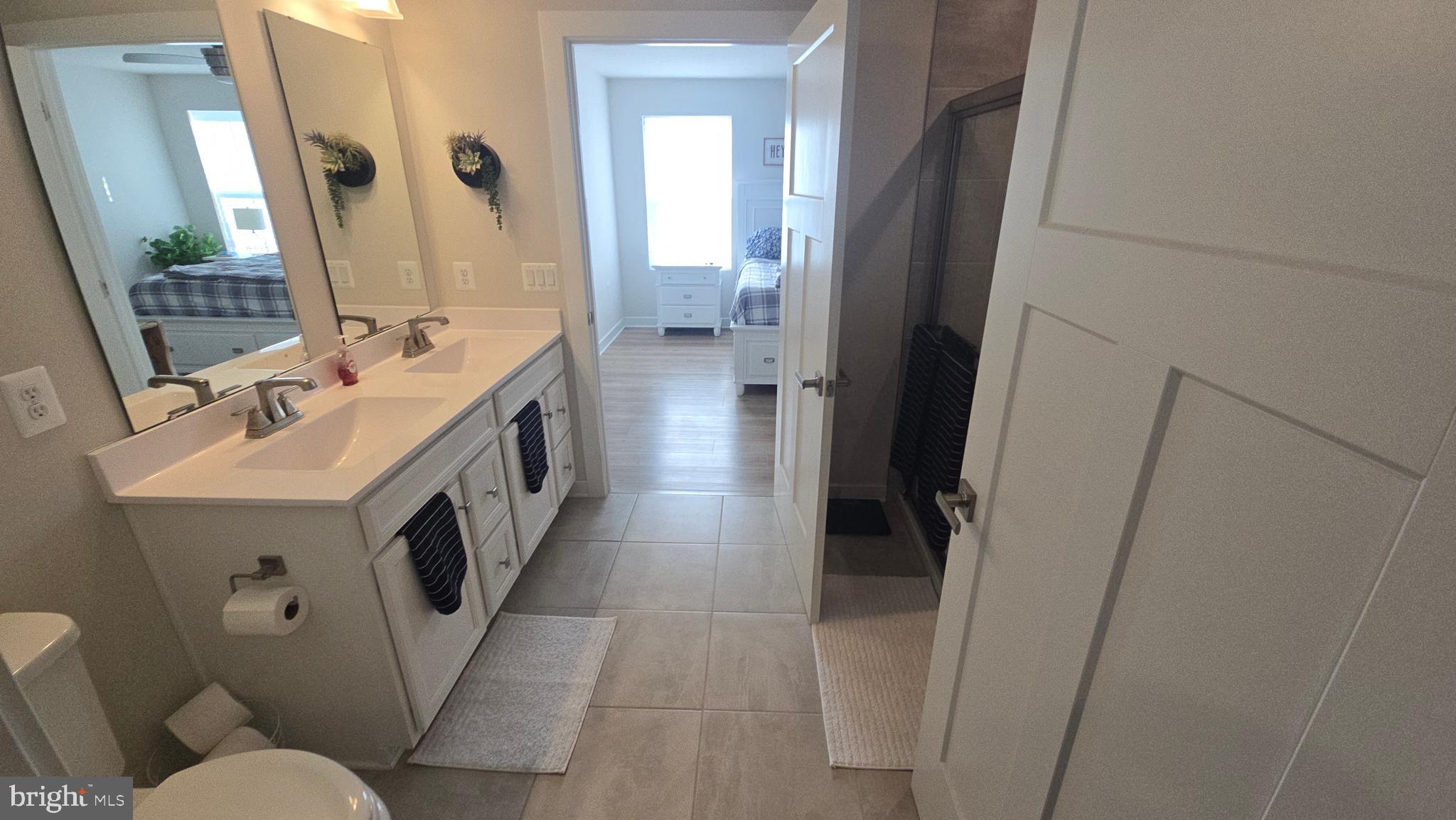 263 Hydro Road Inwood, WV 25428 - Photo 31 of 47 Primary bath