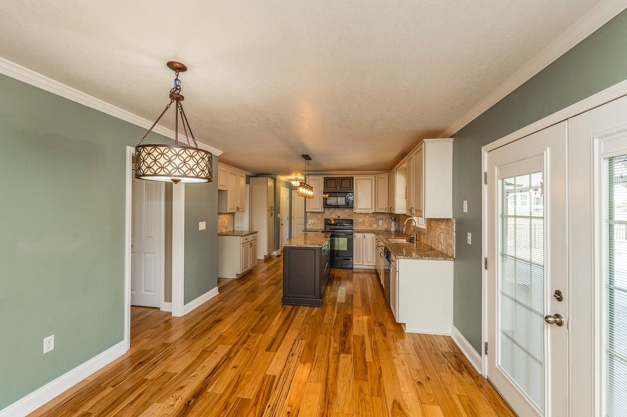 412 Pond Cove Court Inman, SC 29349 - Photo 9 of 27 Gallery Image 9