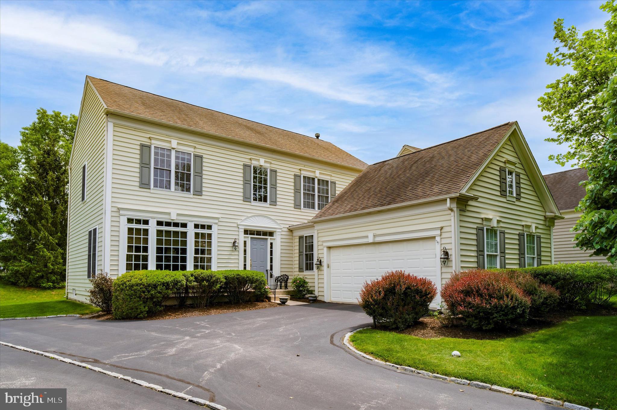 40 Ridings Way