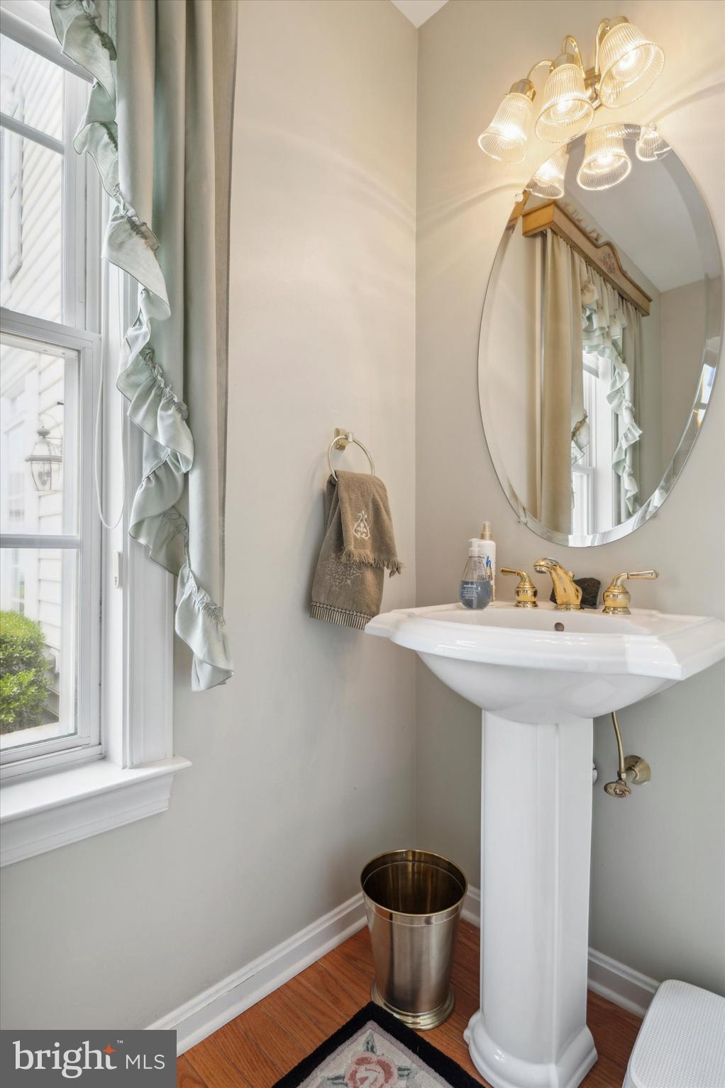 40 Ridings Way, Unit 23 West Chester, PA 19382 - Photo 16 of 33 First Floor Powder Room