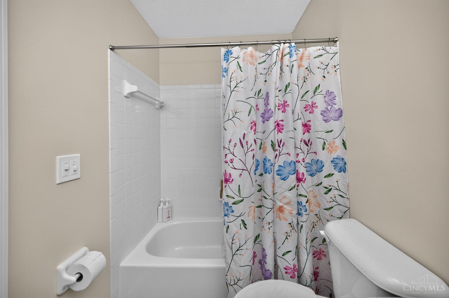 4350 Regency Ridge Court, Unit 304 Cincinnati, OH 45248 - Photo 31 of 46 Gallery Image 31