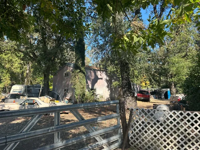 a outdoor view with a sitting space