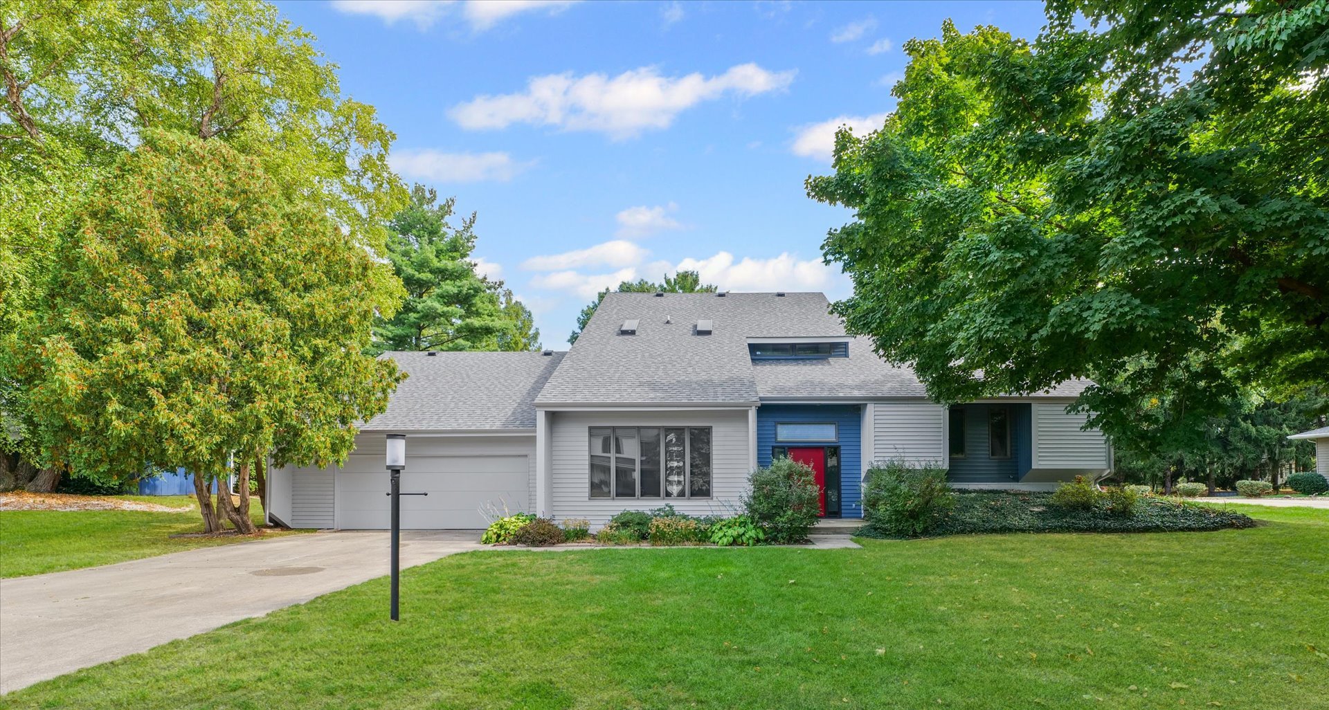 1914 Woodfield Road Champaign, IL 61822 - Photo 2 of 54