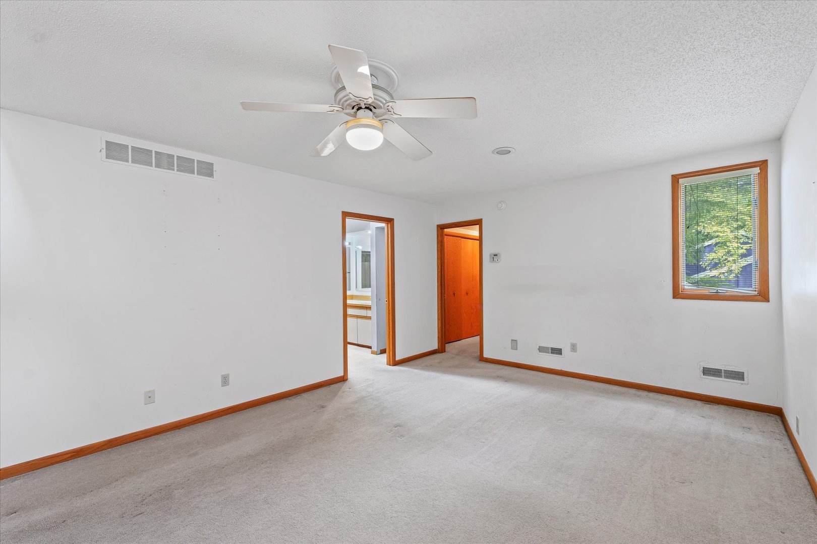 1914 Woodfield Road Champaign, IL 61822 - Photo 31 of 54