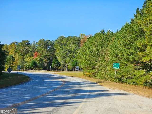 11520 Highway 27 Franklin, GA 30217 - Photo 3 of 11 a view of a tennis court