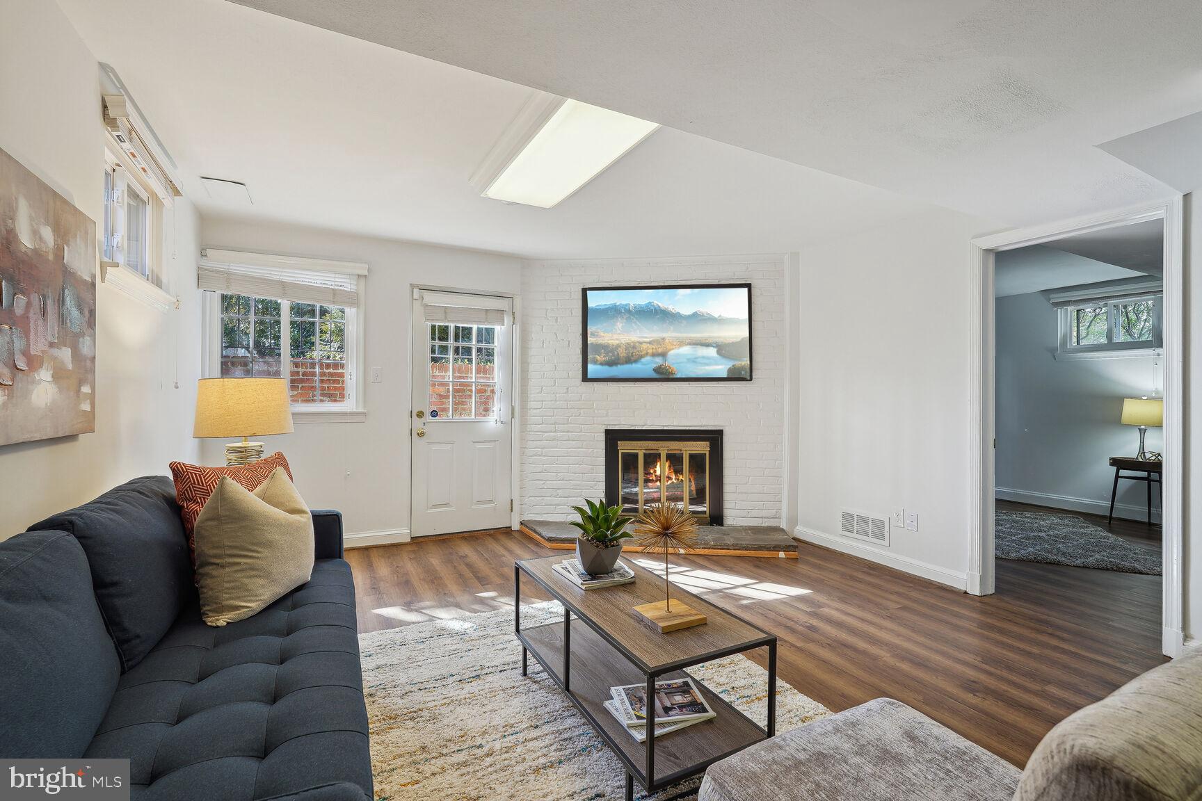 5913 Plainview Road Bethesda, MD 20817 - Photo 23 of 32 Gallery Image 23