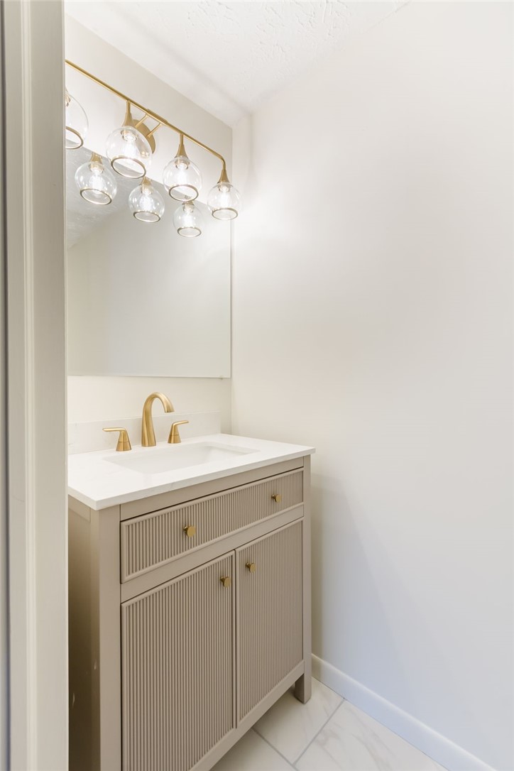345 Colebourne Road Rochester, NY 14609 - Photo 16 of 23 Gallery Image 16
